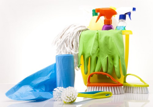 Local carpets cleaner in Ilford treating stains and odours